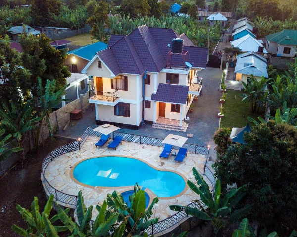Rayan Apartments & Safaris image 1